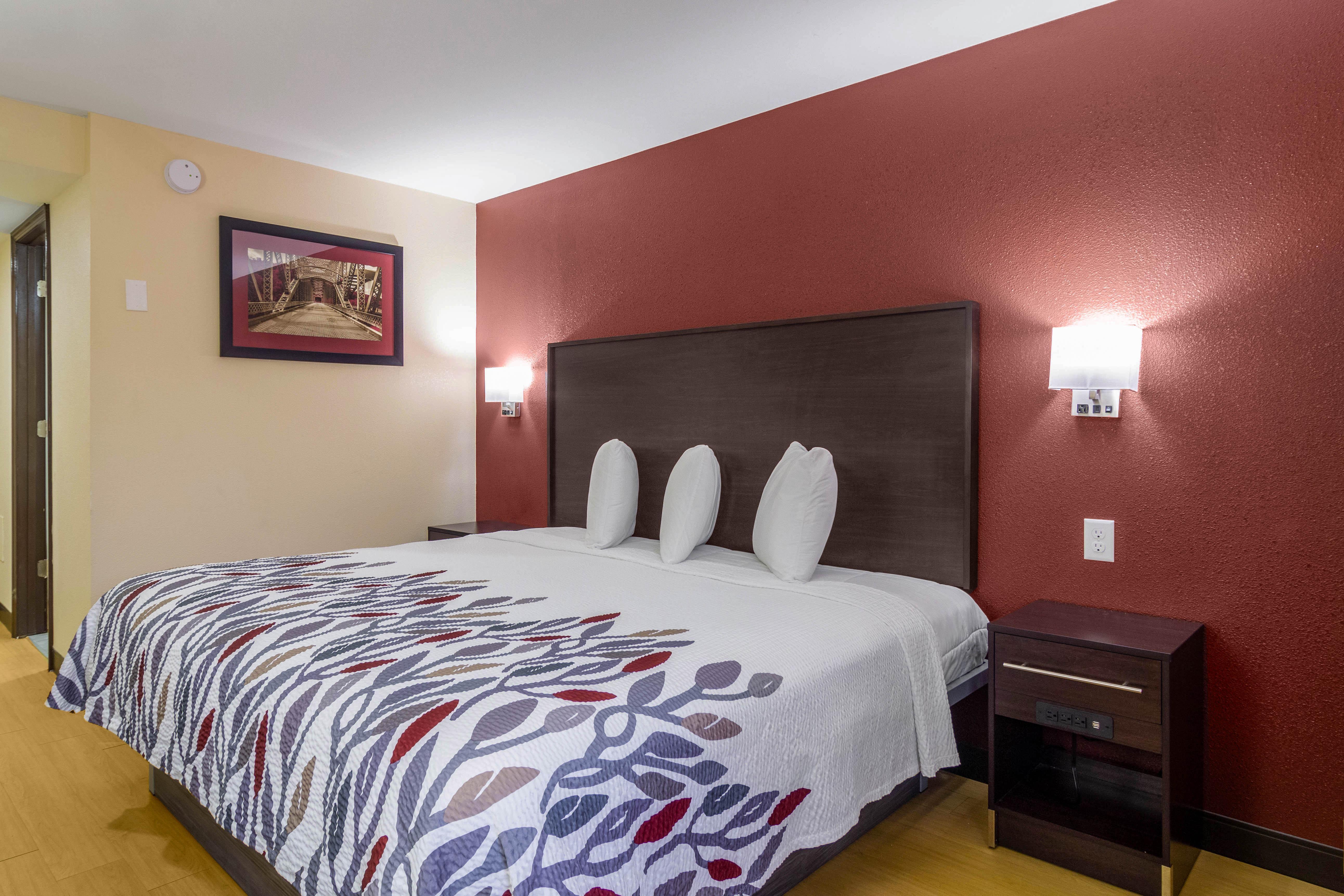 Red Roof Inn เพอร์รีส์เบิร์ก ภายนอก รูปภาพ