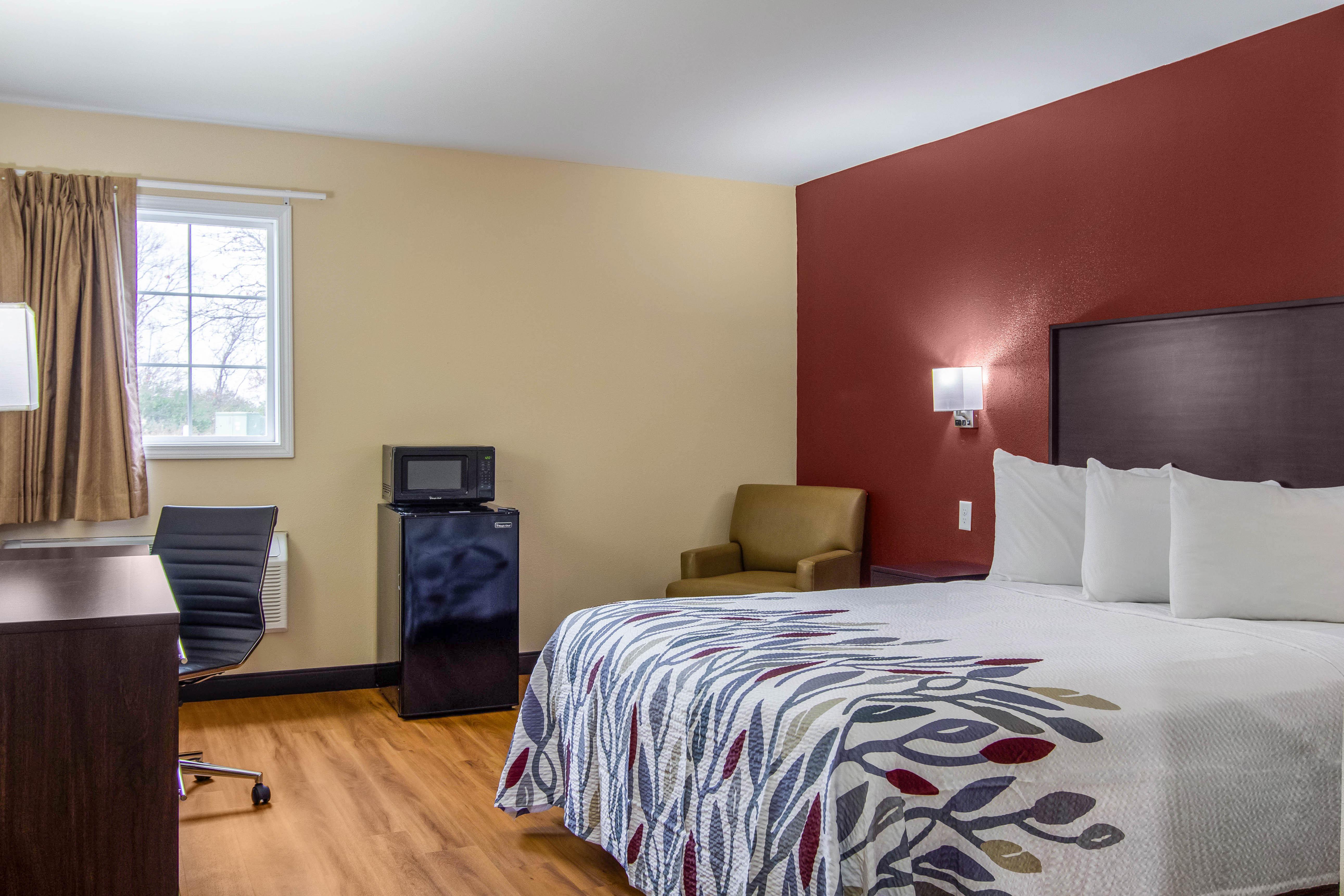 Red Roof Inn เพอร์รีส์เบิร์ก ภายนอก รูปภาพ