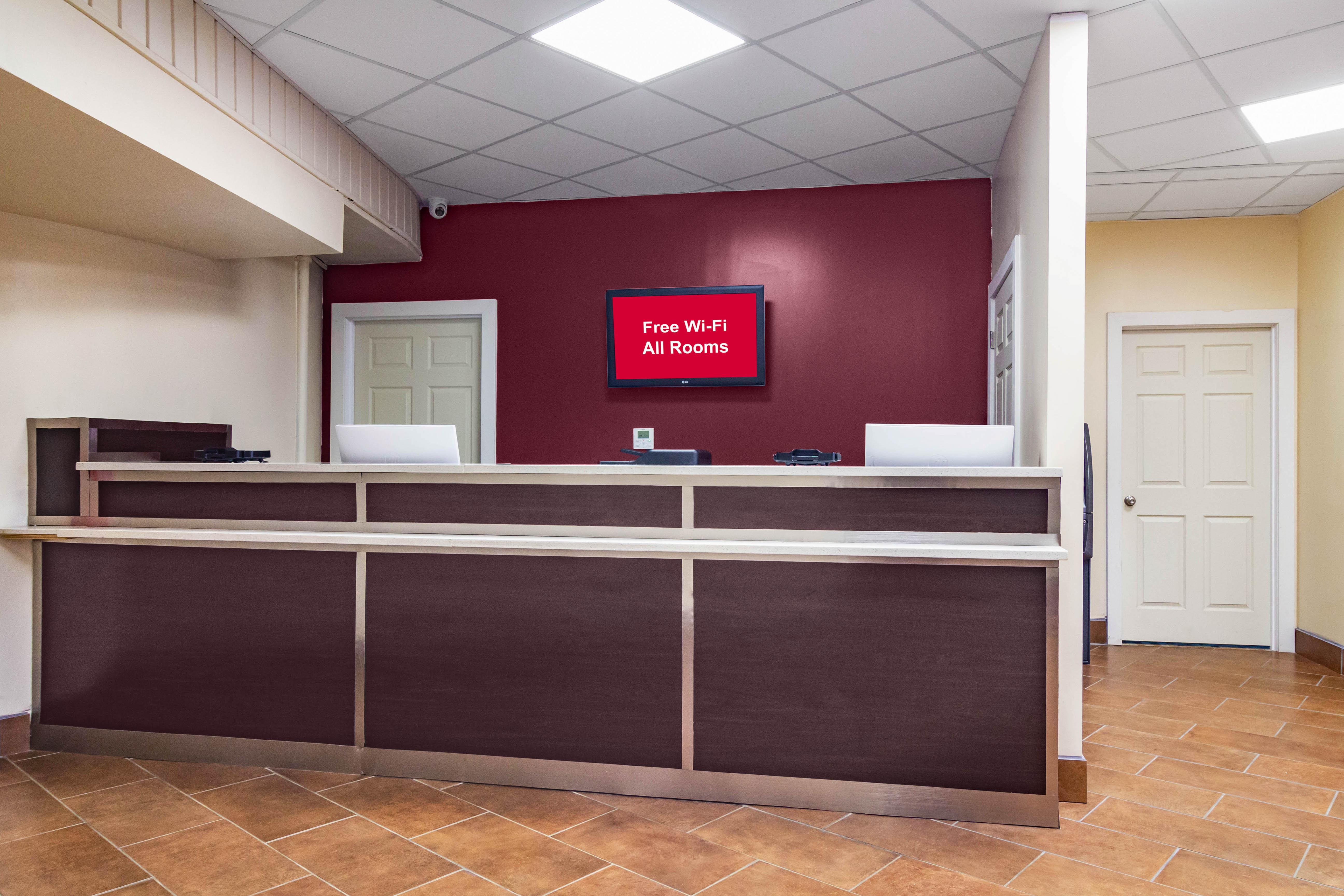Red Roof Inn เพอร์รีส์เบิร์ก ภายนอก รูปภาพ