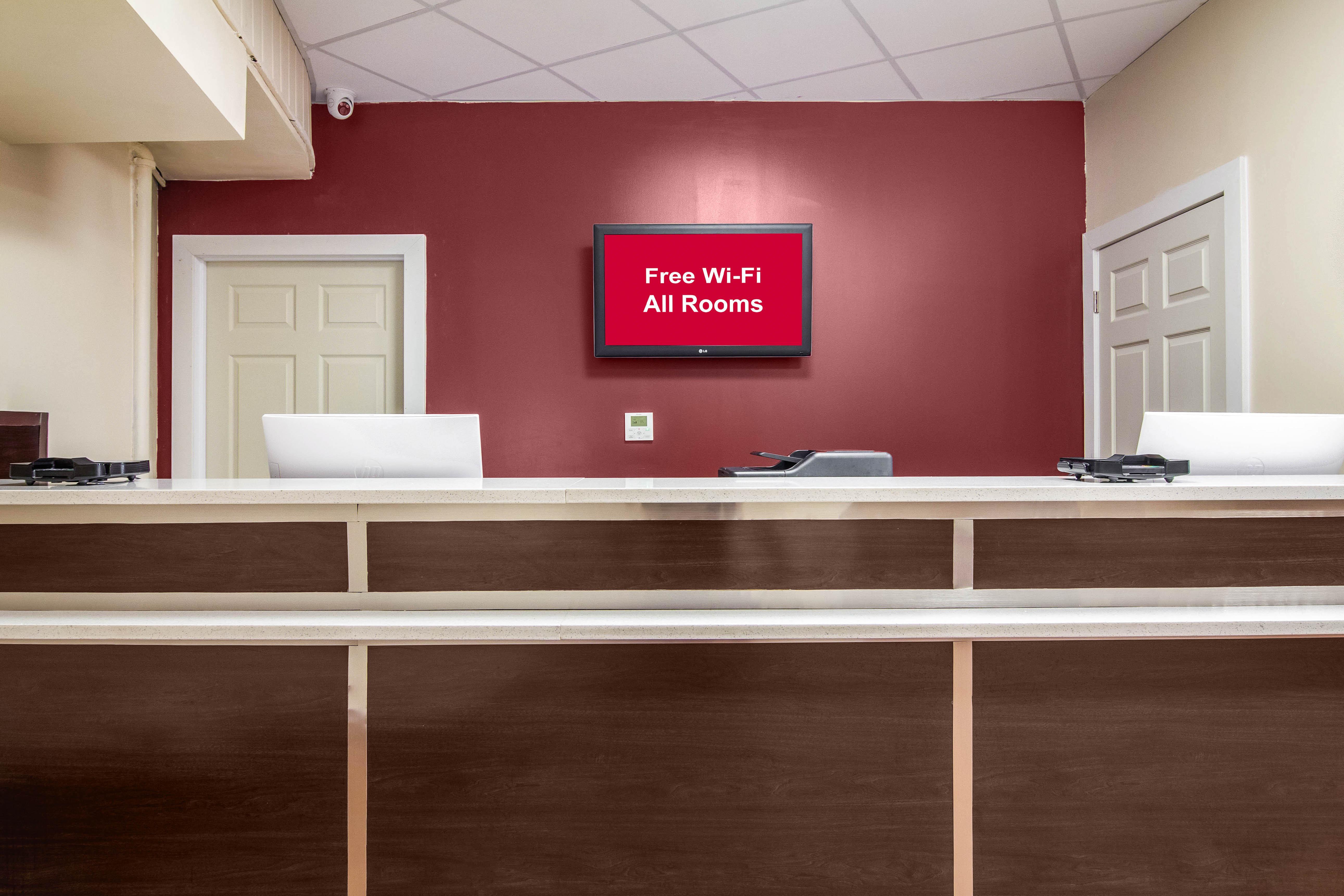 Red Roof Inn เพอร์รีส์เบิร์ก ภายนอก รูปภาพ